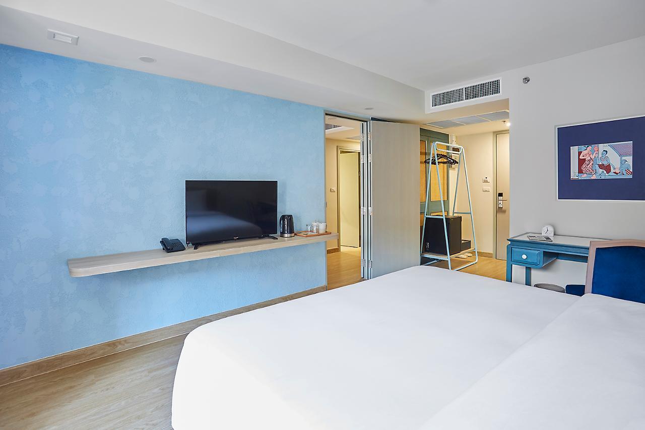 56 Surawong Hotel Бангкок Екстер'єр фото